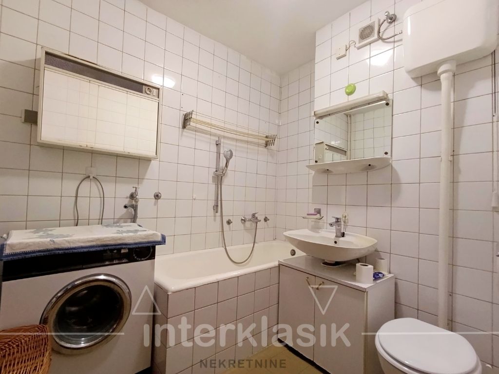 Prodaja, stan, Zagreb, Jarun, 2 soban, 62 m2, 2 lođe, 1.kat