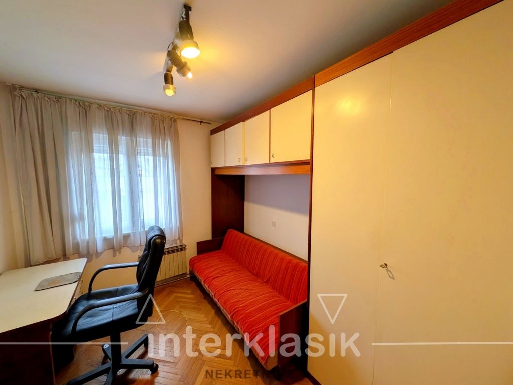 Prodaja, stan, Gornja Dubrava, 142 m2, 6 soba, 2 etaže, garaža