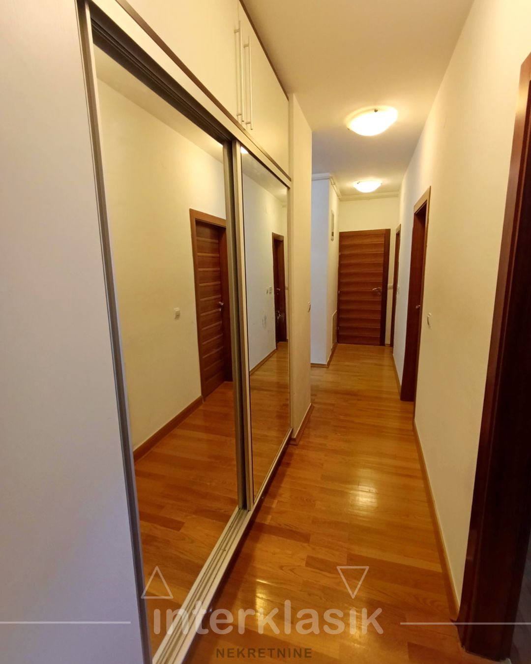 Prodaja, prekrasan 4 sobni stan, Gorice, 100 m2, vrt