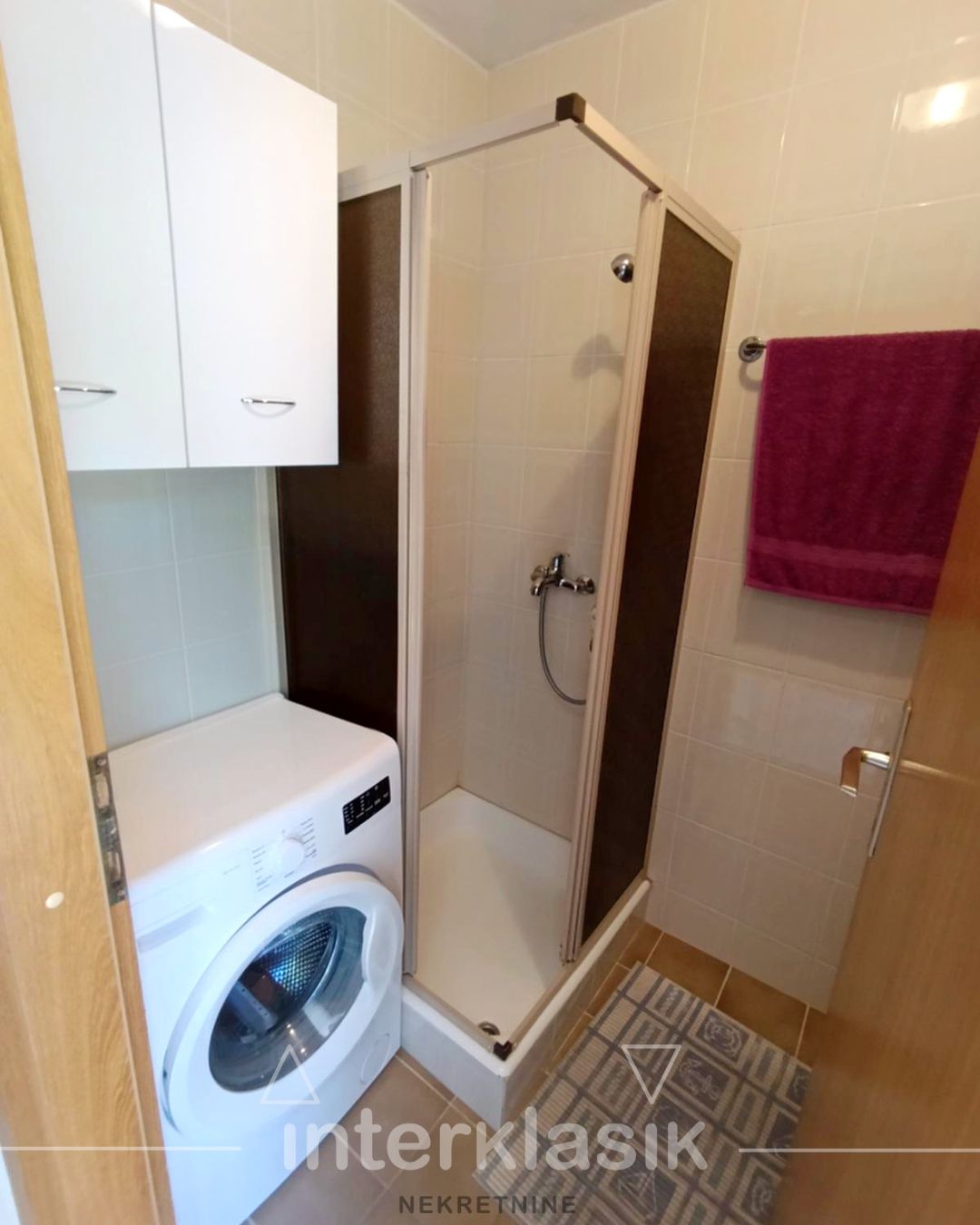Prodaja, Milna, apartman, boravak + 2 sobe, terasa, prekrasan pogled