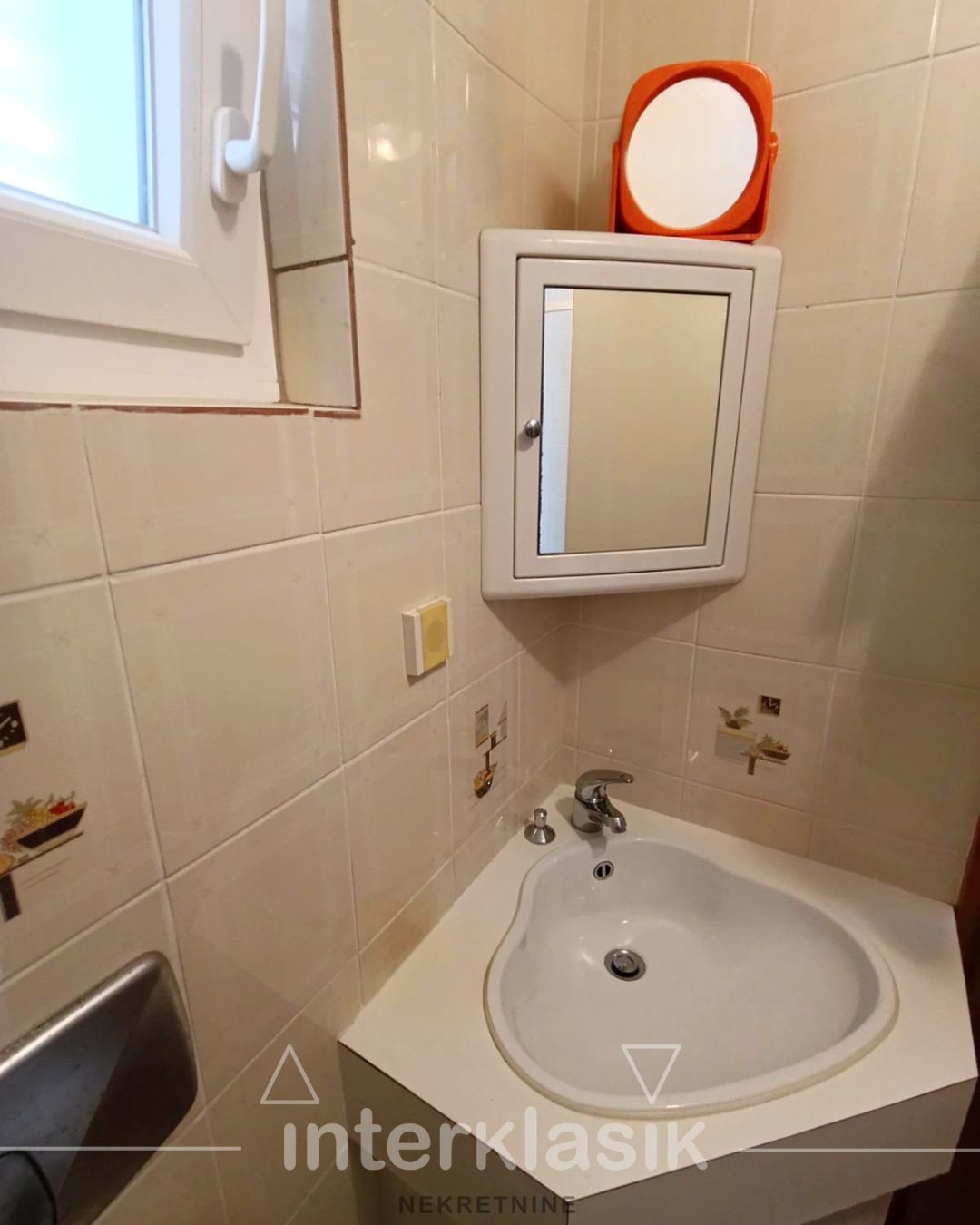 Prodaja, Milna, apartman, boravak + 2 sobe, terasa, prekrasan pogled