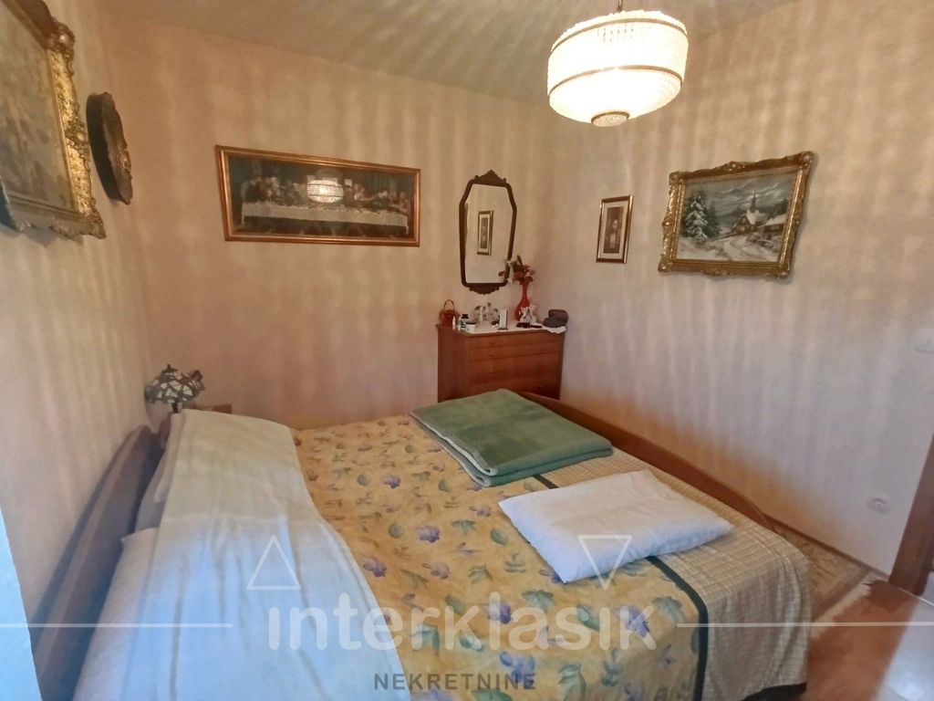 Prodaja, kuća, Kraj Donji, Marija Gorica, 271 m2, zemljište 9554 m2