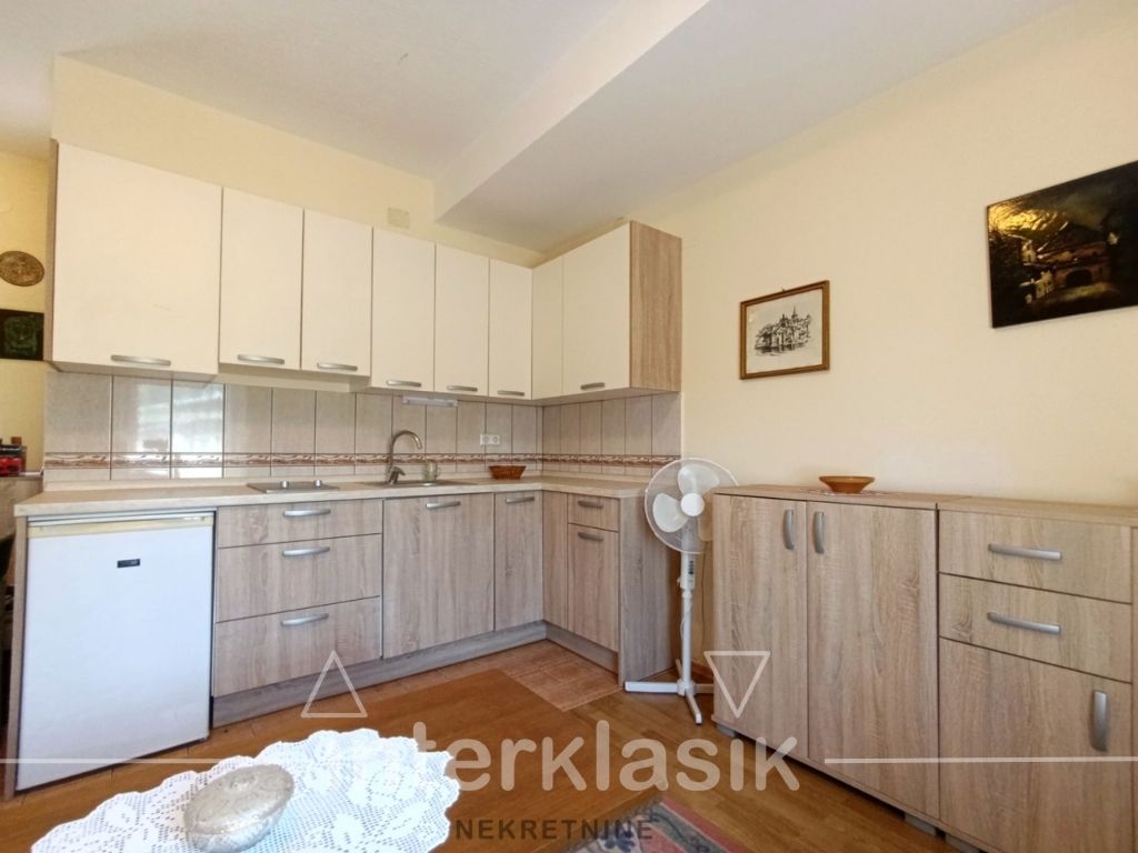 Prodaja, kuća, Kraj Donji, Marija Gorica, 271 m2, zemljište 9554 m2