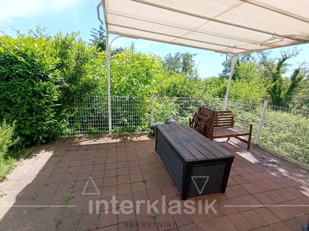 Prodaja, prekrasan 4 sobni stan, Gorice, 100 m2, vrt