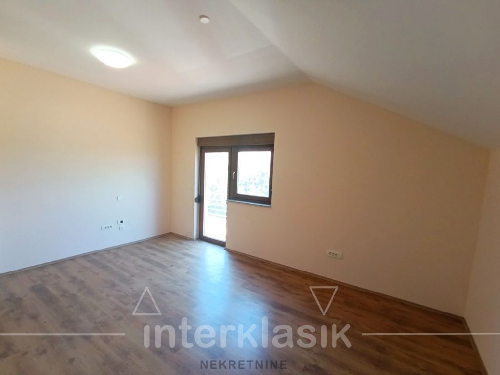 Prodaja, kuća, Kraj Donji, Marija Gorica, 271 m2, zemljište 9554 m2