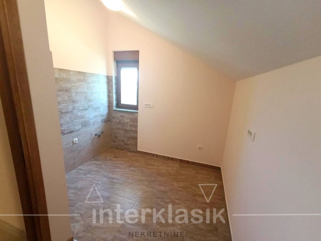 Prodaja, kuća, Kraj Donji, Marija Gorica, 271 m2, zemljište 9554 m2
