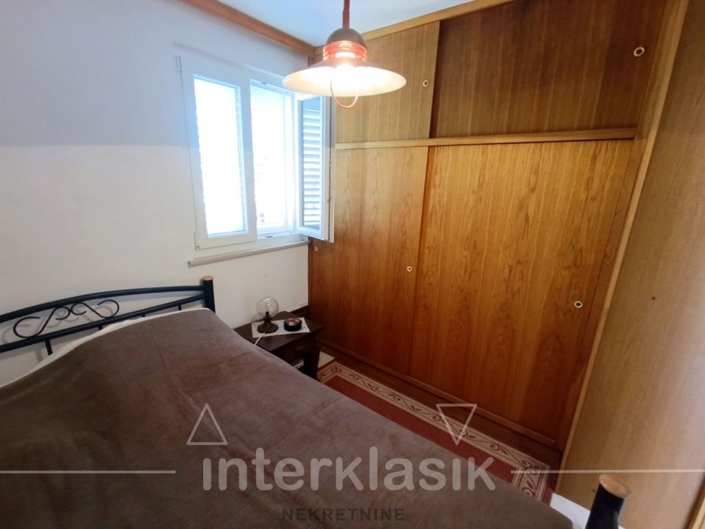 Prodaja, Milna, apartman, boravak + 2 sobe, terasa, prekrasan pogled